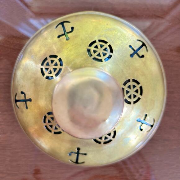 Vintage Swedish Captain’s Decanter – Brass Over Glass, Cork Top – Anchor Design - Picture 7 of 11